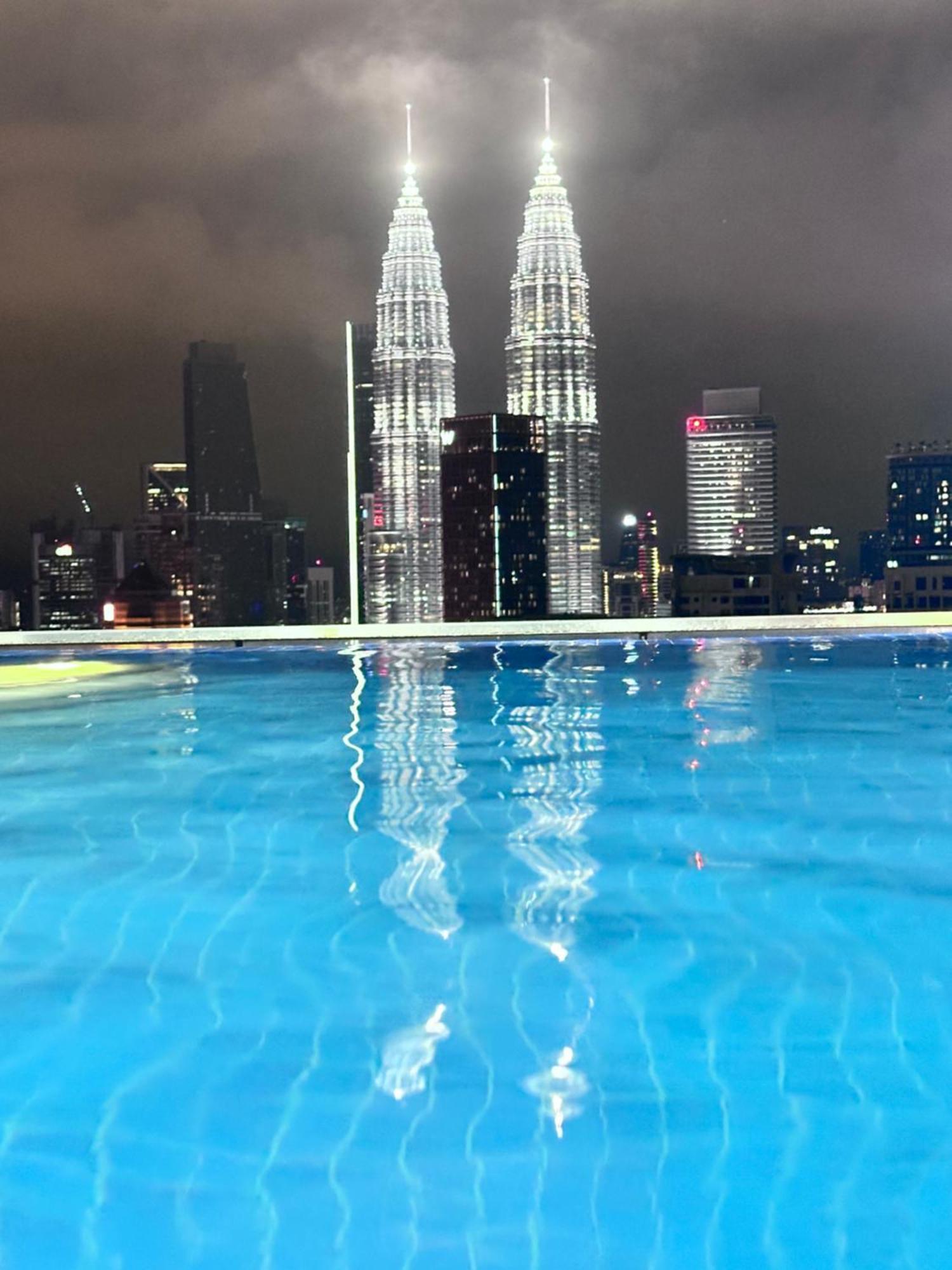 The Luxe Infinitum Klcc By Sahara Apartment Куала Лумпур Екстериор снимка